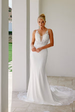 Halia Hayes (JE1022L)